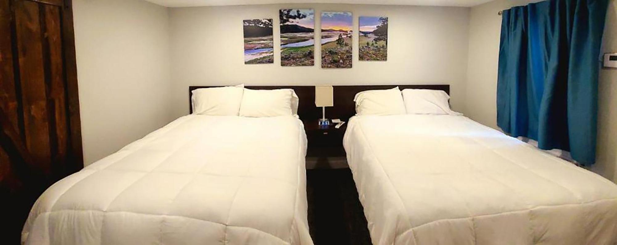 Snowy Mountain Inn Saratoga Ngoại thất bức ảnh
