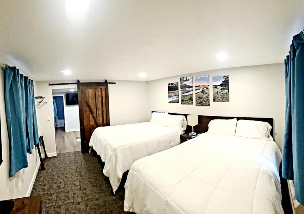 Snowy Mountain Inn Saratoga Ngoại thất bức ảnh